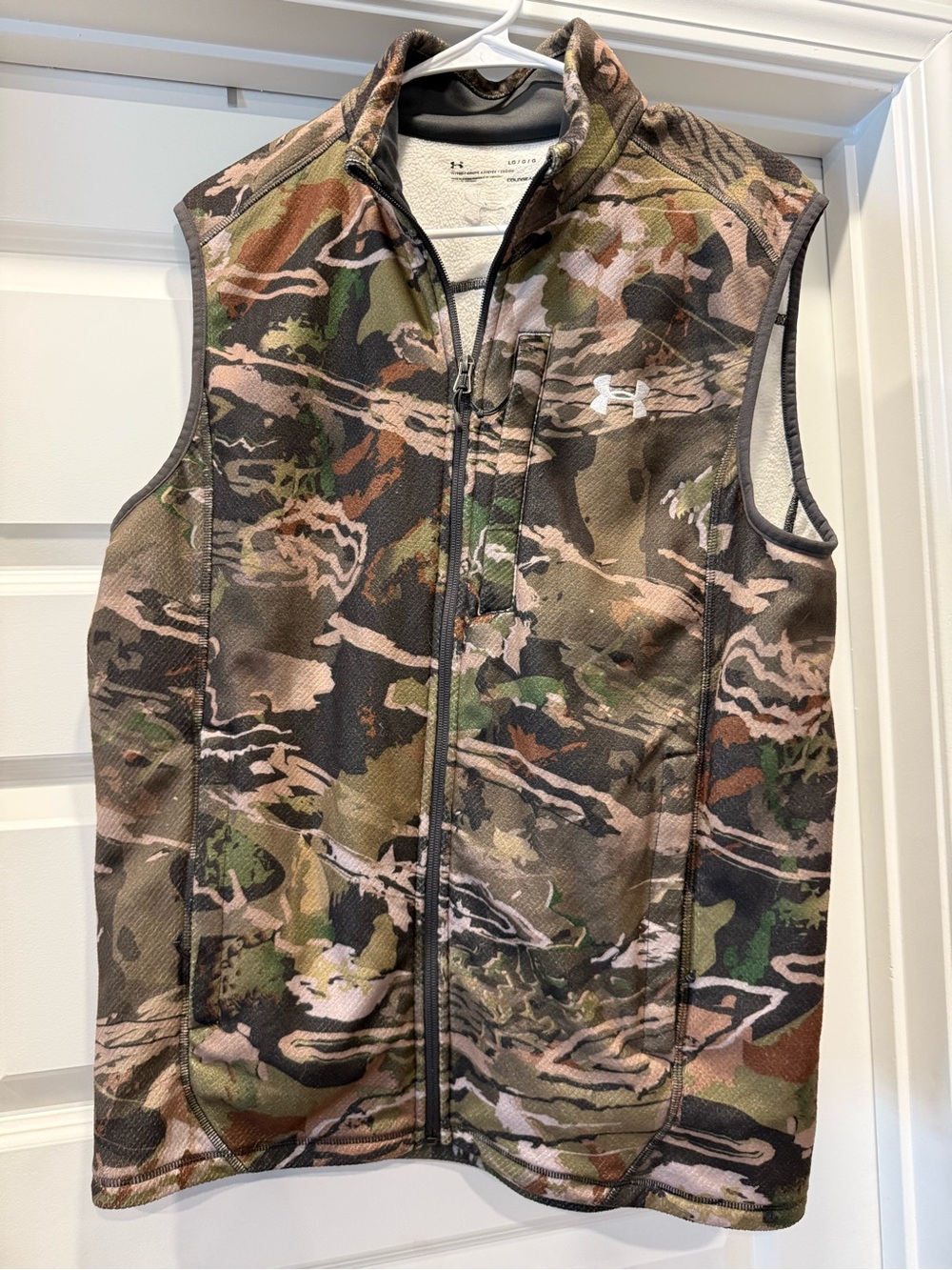 Under Armour Men’s Camo Fleece Vest - Green/Brown/Black
